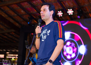 Leo Prates incentiva jovens a tirarem título para votar em 2026 e destaca nova regra eleitoral