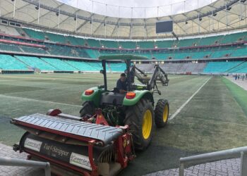 Operação Tapete Novo: Arena Fonte Nova decide pela troca total do gramado
