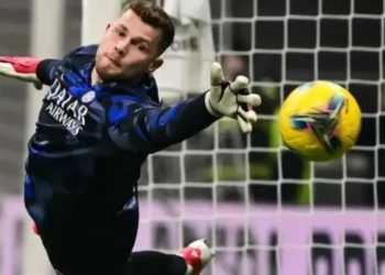 Goleiro reserva da Inter de Milão se envolve em acidente que mata idoso na Itália