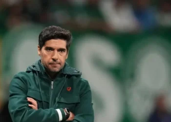 Palmeiras oficializa reclamação à CBF sobre condições do gramado da Fonte Nova