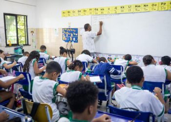 Camaçari fortalece mobilização para a aplicação da SAEB 2025 com foco na qualidade da educação