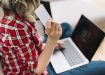 Golpes por redes sociais, sites e boletos adulterados: saiba como se proteger das principais fraudes online