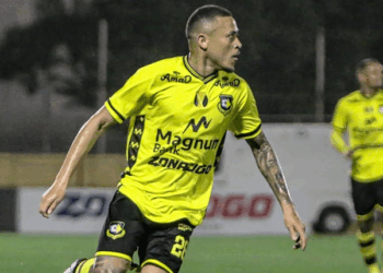 Em busca de quinto acesso na carreira, João Paulo destaca foco do São Bernardo para rodada final da Série C