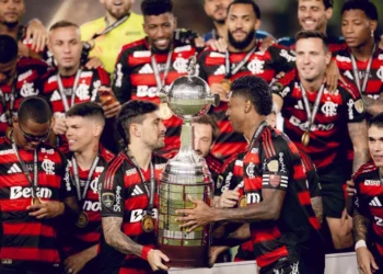 Flamengo vence Palmeiras e vira 1º brasileiro tetra da Libertadores