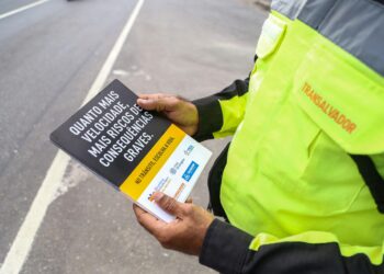 Transalvador realiza ato em memória às vítimas de trânsito no Dique do Tororó