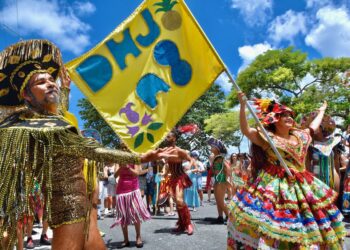 Bloco De Hoje a Oito celebra Dia do Samba com festa e convidados especiais no Santo Antônio Além do Carmo