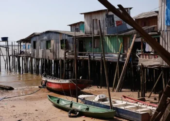 COP30: Vila da Barca, em Belém, expõe desafios da justiça climática