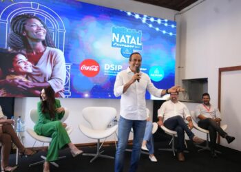 Prefeitura detalha programação do Natal Salvador 2025 e anuncia show de Frei Gilson na Boca do Rio