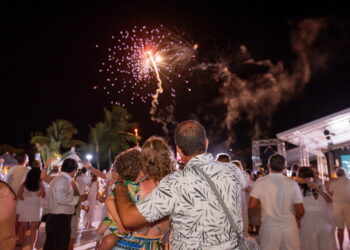 ​Fim de ano no Deville Prime Salvador tem Ceia de Natal e Réveillon Celebrate 2026