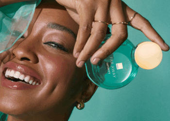 O clássico que encanta voltou: Avon relança Far Away Infinity