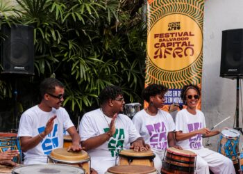 Festival Salvador Capital Afro chega a Itapuã com oficinas, formação empreendedora e apresentação do Malezinho