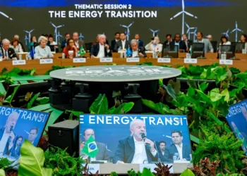 Lula diz que Acordo de Paris está longe da meta e faz apelo a líderes