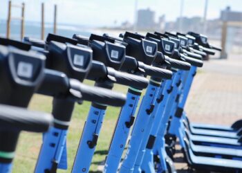 Salvador amplia operação de patinetes elétricos para a Cidade Baixa e anuncia novidades no serviço