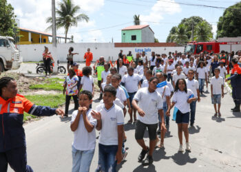 Simulado de emergência mobiliza moradores do bairro Entroncamento, em Dias d’Ávila