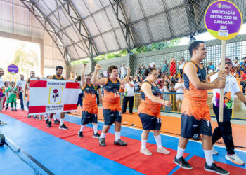 Jogos Escolares 2025 são abertos e mobilizam estudantes da rede municipal de Camaçari