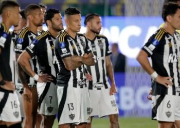 Lanús supera Atlético-MG nos pênaltis e é bicampeão da Sul-Americana