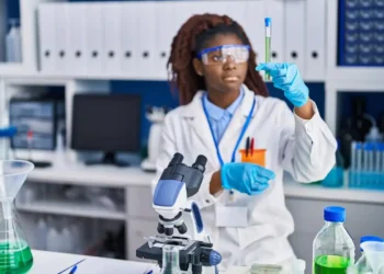 Jovens negros chegam à universidade, mas não ao mercado de trabalho