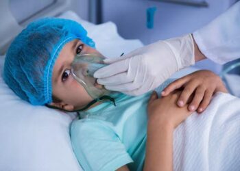 Anestesia em crianças exige protocolos especiais, reforça anestesiologista