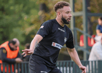 Ex-Flu, Renato Soares vibra com primeiro gol na Geórgia: “Muito feliz”