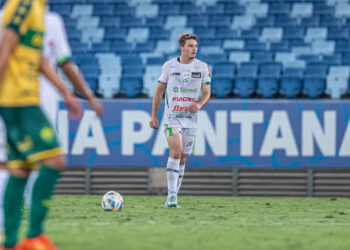 Em ano marcado pelo primeiro gol como profissional, Nathanael enaltece temporada: “Inesquecível”