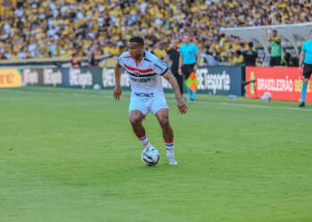 Líder em estatísticas do Botafogo-SP, Gabriel Bispo valoriza permanência na Série B: “Força coletiva”