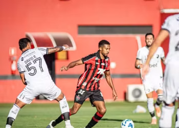 Vitória e Botafogo ficam no empate sem gols e Leão vai secar o Santos