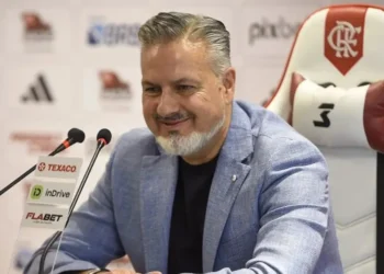 Boto diz que fica mais um ano no Flamengo e depois quer voltar à Europa