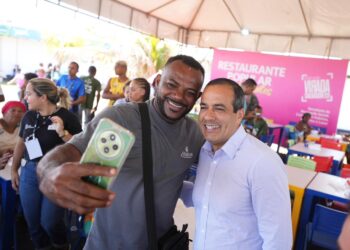 Bruno Reis anuncia restaurantes populares e transporte gratuito para ambulantes no Carnaval 2026