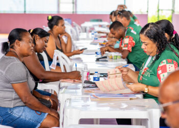 Cupons da Cesta de Natal podem ser retirados até esta quinta-feira