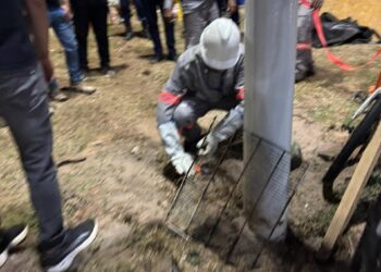 Operação remove ligações clandestinas e reforça cuidado com a iluminação pública durante o Festival Virada Salvador 2026