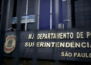 PF faz operação contra ataques cibernéticos a deputados federais