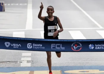 Atleta da Tanzânia vence São Silvestre e Nubia de Oliveira chega em 3º