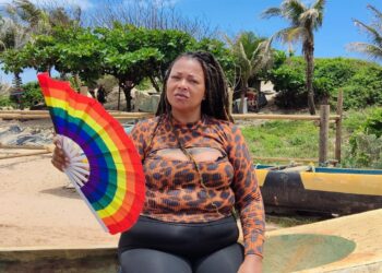 Um encontro entre mar, poesia e teatro popular