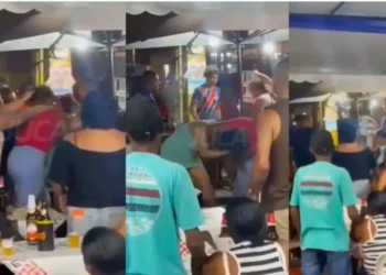 São Cristóvão: mulheres trocam agressões em camelódromo