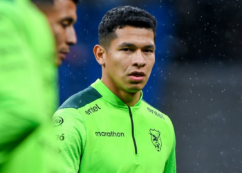 Novamente convocado para a seleção boliviana, José Martines avança na Copa da Bulgária