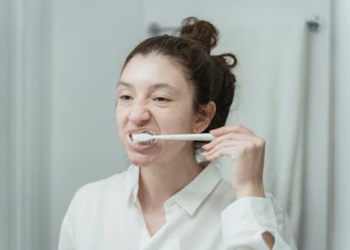 Higiene bucal nas férias: veja 5 dicas de como manter os cuidados fora da rotina