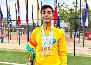 Nadador baiano apoiado pelo bolsa atleta conquista quatro medalhas em torneio Sul-Americano
