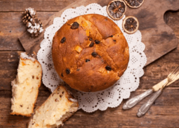 Time chocolate ou time uva-passas? Aprenda receita de Panetone que funciona nas duas versões e faça sucesso nas festas de fim de ano
