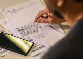 Salário mínimo de R$ 1.621 começa a valer nesta quinta-feira