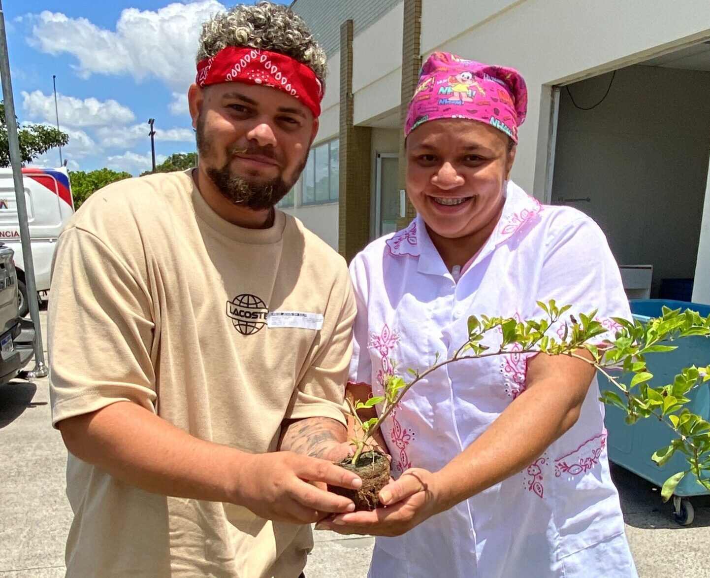 Ex-paciente oncológico do HEC celebra nascimento do primeiro filho e batiza criança em homenagem ao hospital
