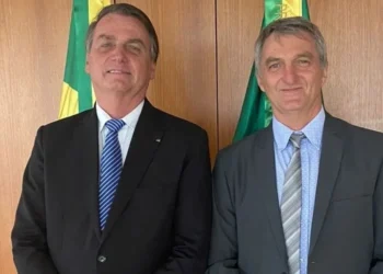 Bolsonaro e irmão ganham na Mega da Virada