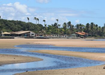 Previsão do Tempo: Vórtice ciclônico provoca calor e instabilidade no litoral baiano