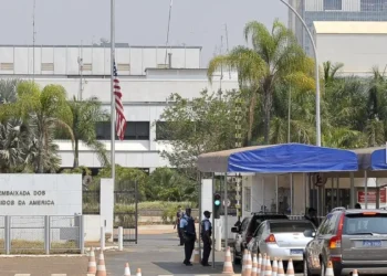 Saiba quais países tiveram visto de imigração para os EUA suspenso