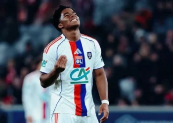 Endrick marca na estreia, decide contra o Lille e coloca Lyon nas quartas da Copa da França