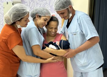 Hospital Regional de Juazeiro realiza cirurgia obstétrica pioneira no Vale do São Francisco com sucesso