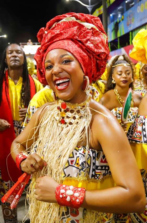 Il-Aiy-desfila-no-Campo-Grande-Carnaval-2024-Foto-Alfredo-Filho-Secom-PMS29