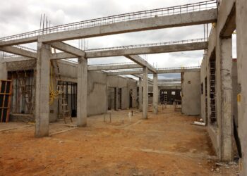 Novo PAC: Jequié recebe ordens de serviço para construção de campus da UFSB e Arena Brasil