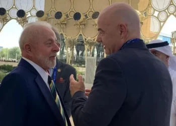 Lula e Infantino se reúnem em Brasília para tratar do Mundial Feminino de 2027 e da Copa do Mundo de Clubes
