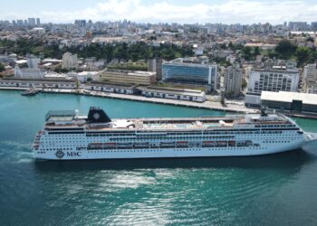 Com terminais modernizados, cruzeiros movimentam a costa brasileira na temporada 2025/2026