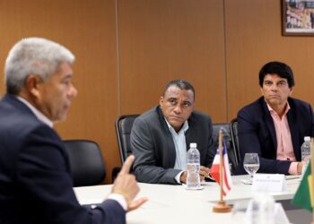 Reunião entre Governo do Estado e Prefeitura de Simões Filho reforça investimentos em áreas prioritárias